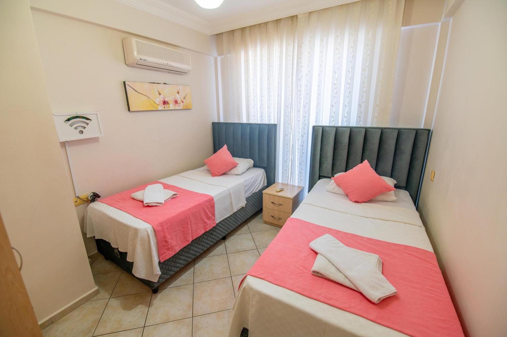 Sunset Beach Villas And Apartments Fethiye Exterior foto